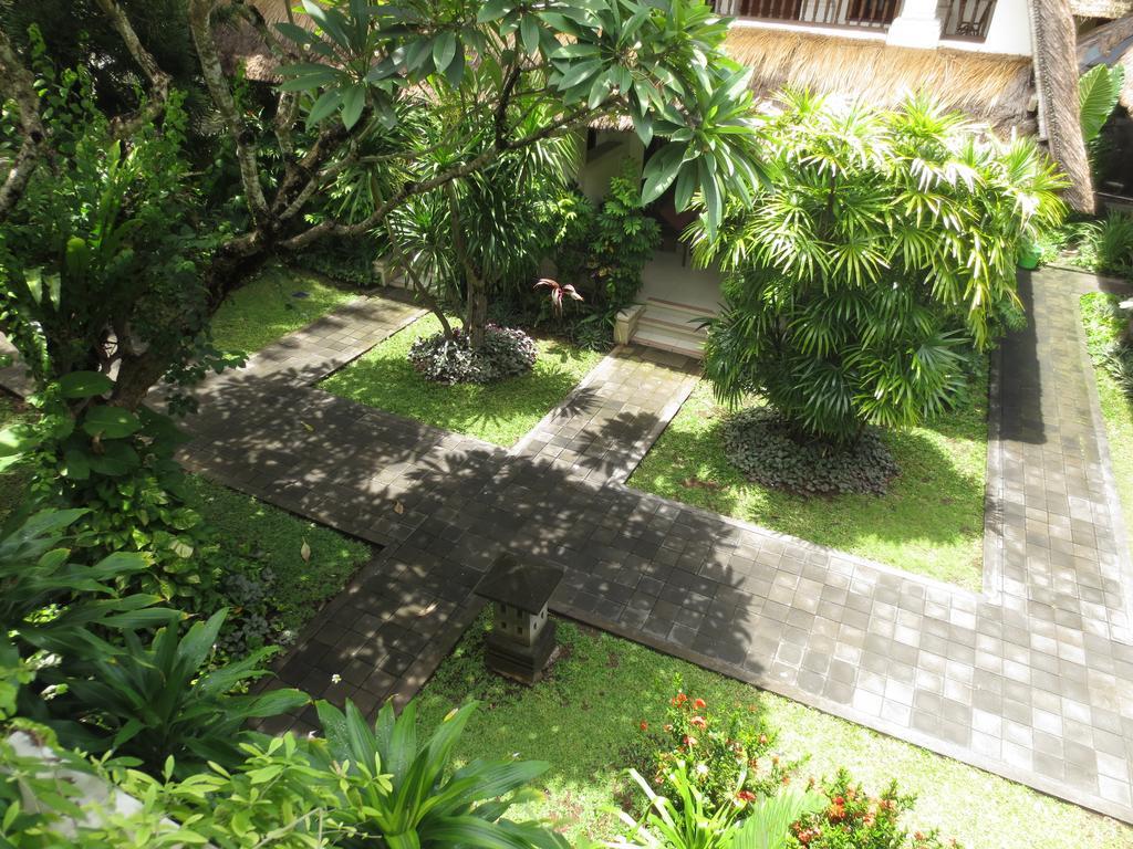 Puri Raja Hotel Legian  Luaran gambar