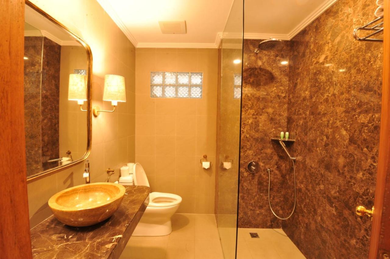 Puri Raja Hotel Legian  Luaran gambar
