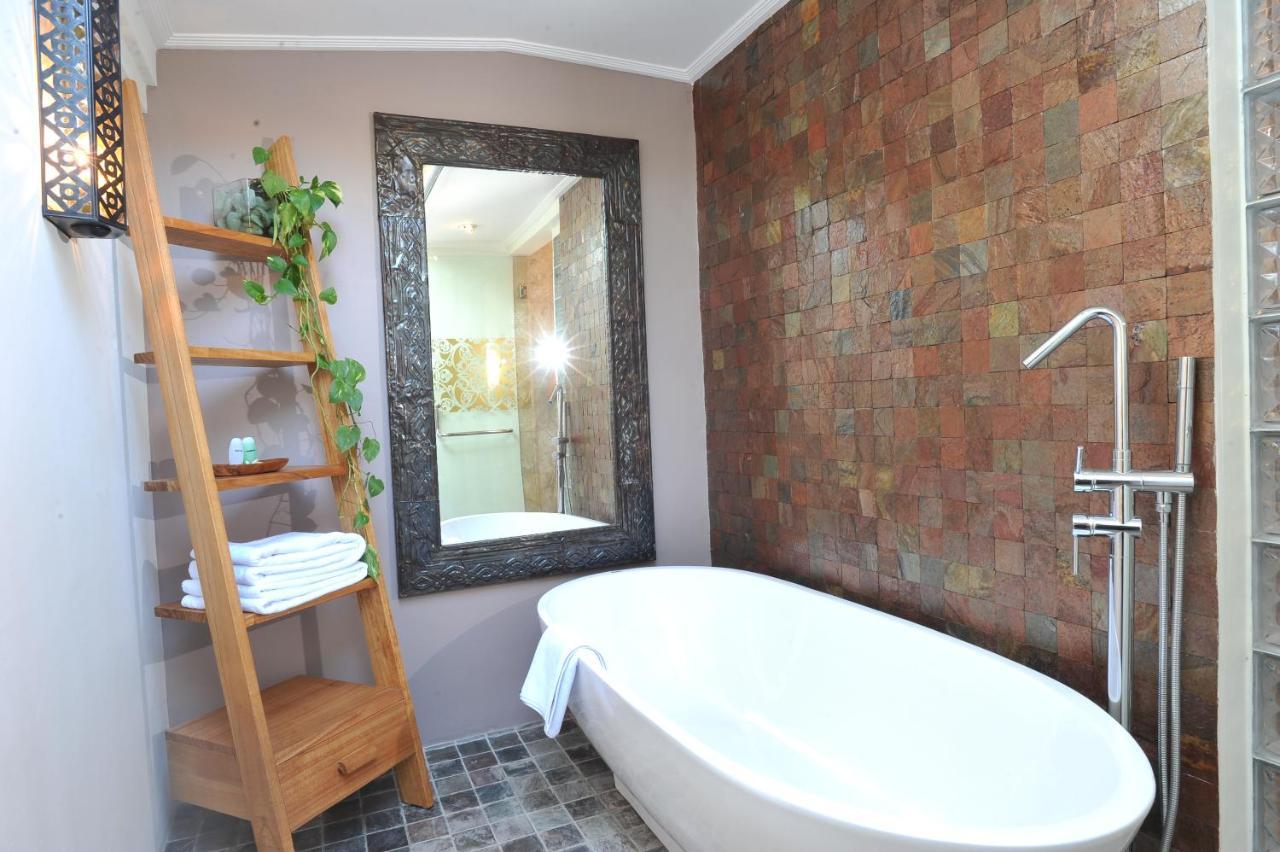 Puri Raja Hotel Legian  Luaran gambar