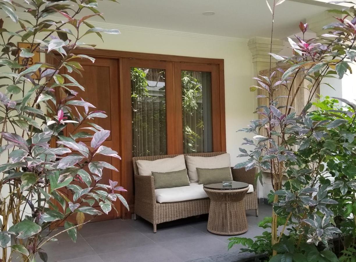 Puri Raja Hotel Legian  Luaran gambar