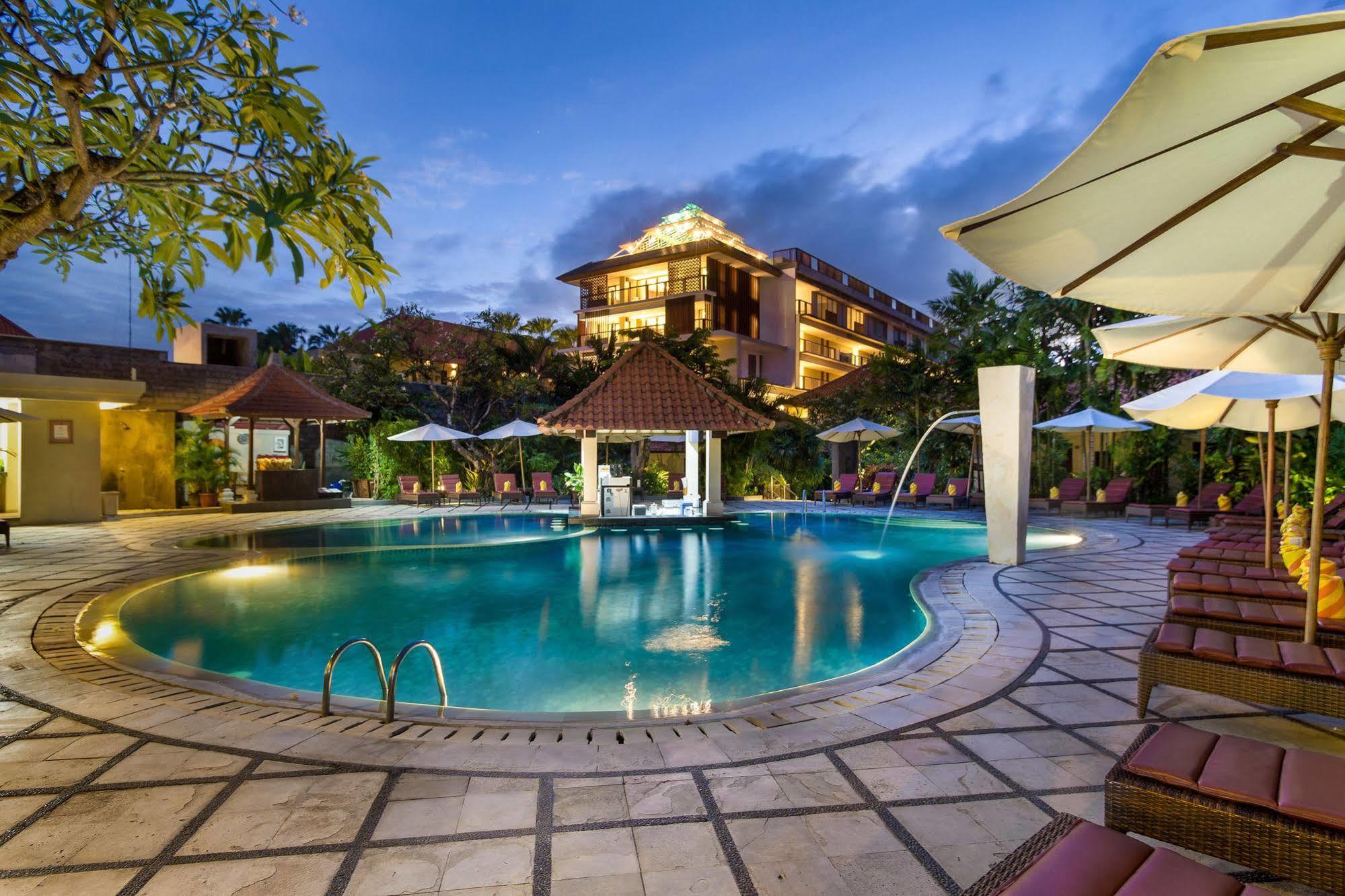 Puri Raja Hotel Legian  Luaran gambar